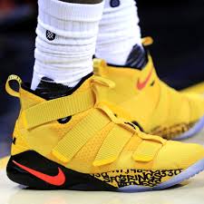 Damian lillard | lightweight basketball shoes that honour damian lillard's game. How Do Nba Shoe Deals Work Sbnation Com