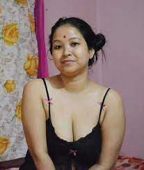Sexy nude indian aunty