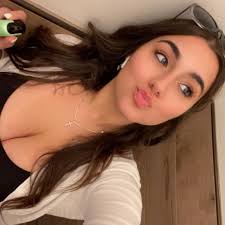 Illinois law prohibits child begging, considered child endangerment