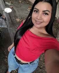 Soltera,vivo sola trabajadora y buena mujer pero nadie que quiere por tener  casi 33 años y ser campesina😫💔😭 . . . #novelasglobo #almariamx #linda  #novelas #felizdia #Globo #zlatan #maduras