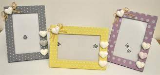 Cornice Dipinta A Mano Decorata Con Gessi Cuore Pezze E Colori Cornici Dipinte Cornici Decorate Cornici