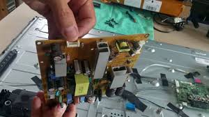 Par exemple des fois j arrive a booter windows mais il me met l'écran noir avant d'arriver sur le bureau.mais j'entend quand même le son du démarrage. Comment Reparer Panne Tv Lg Ecran Noir 42 Pouces Tuto Depannage Resolue Demontage Complet Youtube