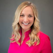 Laura Boyer's Instagram, Twitter & Facebook