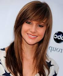 All kinds of bangs do not look good on all people. Cute Haircuts For Long Hairs With Bangs 11 Merys Stores