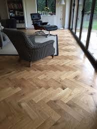 31 Inspiring Living Room Flooring Add To The Beauty Of Your Home Herringbone Wood Floor Wooden Floors Living Room Wood Parquet Flooring