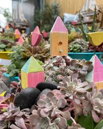 Pork slices, deep fried wonton, shrimp, honey chicken wing, beef shish kabob. May Garden Startseite Facebook