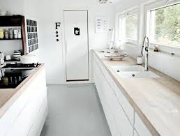 53 Variantes Pour Les Cuisines Blanches Cuisine Blanche Carrelage Gris Clair Cuisine