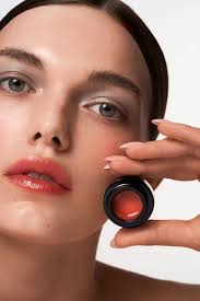 Moisturizing Lip Gloss