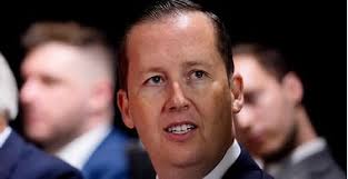 Meet Allan Cottrill, Ohio Artist Behind Donald Trump's 15-Feet 'Don  Colossus' Statue