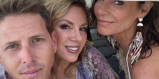 Michael Burchill's Instagram, Twitter & Facebook