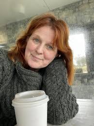 Elizabeth Teske's Instagram, Twitter & Facebook