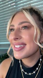 Summer is approaching, if your back is still big it’s ok you can deflect  with #ToothGems! , •, •, A #ToothGem 🦷✨ is a semi-permanent accessory that  does not damage the tooth 😁 there is no drilling ...