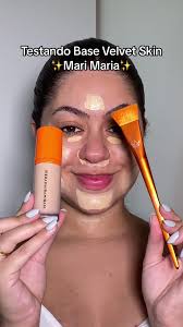 Resenha da Nova Base Velvet Skin da Mari Maria