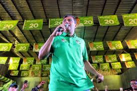A história do jornalista wilson lima revela a saga dos brasileiros que deci. Reporter Parintins Jornalista Wilson Lima E Novo Governador Do Estado Do Amazonas