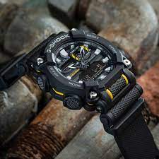 You can compare the features of up to 3 different products at a time. Casio G Shock Ga 900 1aer