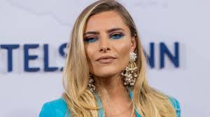 Zuruck Zur Natur Sophia Thomalla Tragt Jetzt Dunkle Haare