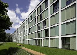 Die warmen temperaturen locken die menschen wieder verstärkt ins freie. Sonnenschutz Fassadenelemente By Moradelli Gmbh Studentenwohnanlage Ulm Studentenwohnanlage Architektur Wohnen