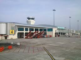 Terdapat 4 buah lapangan terbang di bandar raya new york: Pictures Of Senai International Airport Klia2 Info