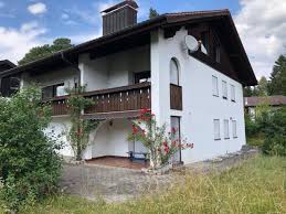 Das seit 2016 auf dem markt ist und sämtliche arbeiten ausführt, die in und an ihrem haus anfallen. Geretsried Sehr Schones Grundstuck Mit Solidem Altbestand 2 3 Familienhaus Oder Haus Mit Praxis Verkauft Hoffmann Immobilien