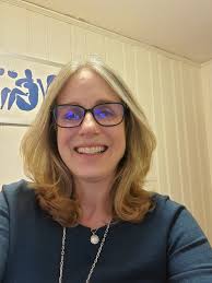 Laura's artwork selected for a museum collection in South Korea!  #geojeartfestival #hanemühlethememusuem #crystalmatrixart