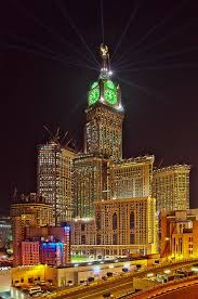 Makkah Royal Clock Tower At Mecca Saudi Arabia By Night Mosque Architecture Islamic Architecture Grand Mosque