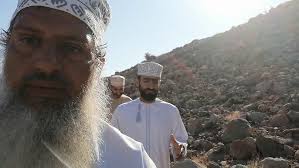 انطباعات من تجربة المشي في طريق جبل الحوراء بنزوى، وحديث محمود وعبدالله  أبناء خلفان الرياميان.