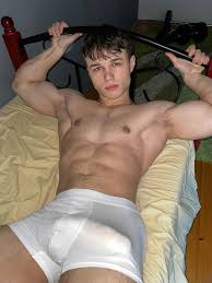 Dennis Dillon X:ssä: Come to bed😜 t.coFUwEdVkUZv  X