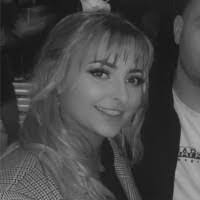 Jennifer Jeffreys's Instagram, Twitter & Facebook