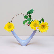 自由花 向日葵 姫水木 ピンポンマム 小菊 ヒペリカム フラワーアレンジメント 日本の花 華道