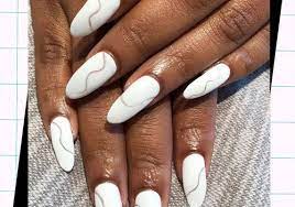 When you begin filing, do it towards the marked point, at an angle of 50 degrees, from one side. 30 Chic Short Almond Nail Designs To Try