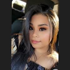 Millie Lang's Instagram, Twitter & Facebook