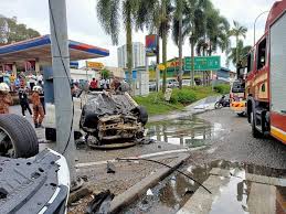 Check spelling or type a new query. Anggota Tentera Maut Kereta Berlanggar Pokok