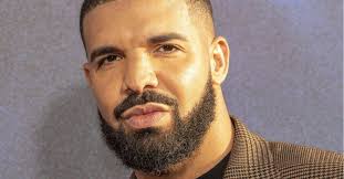 Aubrey drake graham (born october 24, 1986) is a canadian rapper, singer, songwriter, record producer, actor, and entrepreneur. So Cool Sieht Drakes Sohn Jetzt Schon Aus