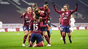 Uefa works to promote, protect and develop european football across its 55 member associations and organises some of the world's most famous football competitions, including the uefa champions. Schweizerischer Fussballverband Awsl Servette Fc Chenois Feminin Gewinnt Spitzenkampf