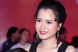 Lâm vỹ dạ sinh ra và lớn lên tại thành phố hồ chí minh, là diễn viên hài sở hữu gương mặt đẹp, duyên dáng lại là bạn diễn ăn ý với trường giang. Fans Lo Láº¯ng Vi Lam Vá»¹ Dáº¡ Báº¥t Ngá» Nháº­p Viá»‡n Tin Tá»©c Má»›i Nháº¥t 24h Ä'á»c Bao Lao Ä'á»™ng Online Laodong Vn