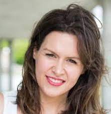 Anna brees is passionate about transferring her professional broadcasting skills to others. Who Is Journalist Anna Brees Married Wikipedia Age Bio