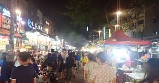 Kuala lumpur atau kl adalah ibu kota dan kota terbesar di malaysia. Wisata Kuliner Malam Di Jalan Alor Kuala Lumpur