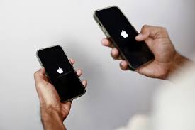 Um número só em dois iPhones