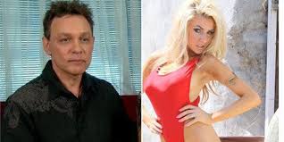 The youngest of three girls, courtney stodden was born on august 29, 1994. Courtney Stodden 16 Year Old Wife Dresses As Pamela Anderson Huffpost