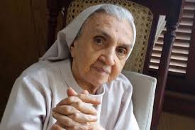 Madre Alves morre aos 91 anos, após duas semanas em hospital