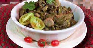 طريقة عمل الفول الاخضر بالكزبرة والثوم 481 وصفة الفول الاخضر بالكزبرة والثوم سهلة وسريعة كوكباد