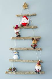 30 Sapins Originaux Qui Changent Du Traditionnel Sapin De Noel Decoration Noel Fait Main Sapin De Noel Original Sapin De Noel