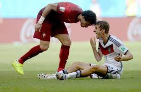 At the age of 38 and four m. Fussball Wm Im Netz Pepe Zwischen Frust Und Weissglut Fussball Stuttgarter Nachrichten