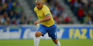 Hearing from ronaldo lima always makes me happy. Ronaldo Story Bio Facts Networth Family Auto Home Famous Football Players Successstory