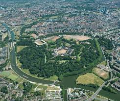 Suivez l'un des parcours géolocalisés pour découvrir les secrets du parc de la citadelle ! La Citadelle De Lille Nos Equipements Ville De Lille Adresses Horaires Calendriers Et Histoire