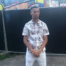 Hakim zeyich lifestyle in 2020, his biography details, early football life, his networth and salary as of 2020, his current girlfriend, house and carswould. Hakim Ziyech Wiki 2021 Girlfriend Salary Tattoo Cars Houses And Net Worth