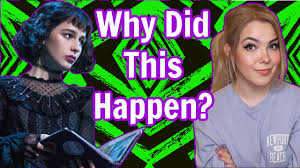 Yet here he is once again with the deetz and maitlands in not much has been said about how the duo met or what happened after the cartoon, but lydia deetz was about to make some choices that would. Why Everyone Is So Obsessed With Lydia The Rise Of Beetlejuice The Musical Tiktok And E Girls Youtube