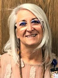 Eloise Amos's Instagram, Twitter & Facebook