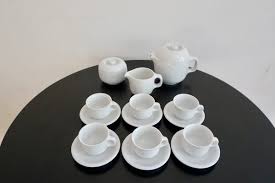 White Round Alföldi Szaturnusz Coffee Set by Horváth László & Ambrus Éva  for Alföldi Porcelángyár, 1970s, Set of 17