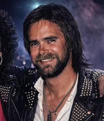 I know it's not Pau day yet but she's a huge inspiration to me and I'm  learning to play Z and Automatic Sun at the moment 🤟🏼